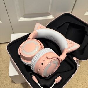 YOWU SELKIRK RBG Pink and White Cat Ear Headphones